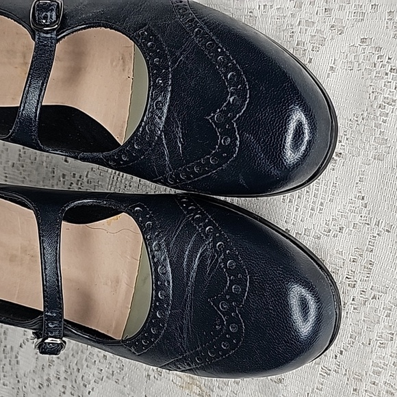 Munro American leather mary jane wingtip kitten heeled blue high heels sz 9 - Picture 3 of 7